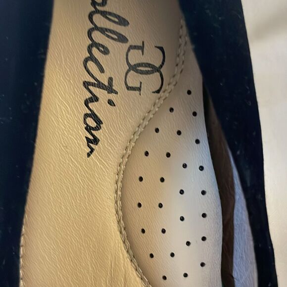 GG COLLECTION BLACK VELVET BALLET FLATS WITH SQUARE BLACK DETAIL.  NEW I… - Picture 3 of 12